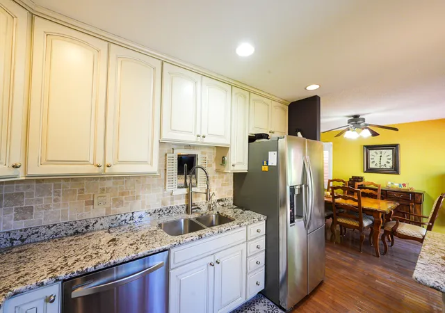 Photo 3 of Multi family home for sale at 6430 Pruthmore Ct, Lisle, IL 60532 | MLS# 12774116 | Listing updated on 2026-10-07