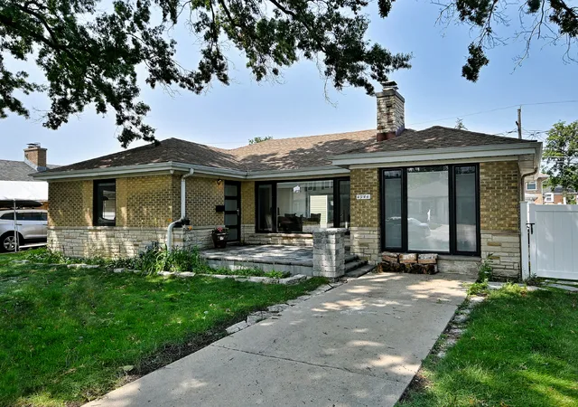 Photo 3 of Single family home for sale at 4944 Jarvis Ave, Skokie, IL 60077 | MLS# 12774121 | Listing updated on 2026-10-05