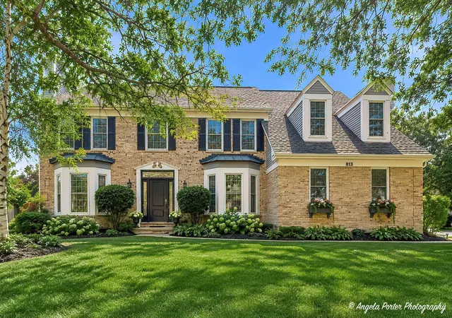 Photo 1 of Single family home for sale at 813 Walton Ln, Grayslake, IL 60030 | MLS# 12774122 | Listing updated on 2026-10-07