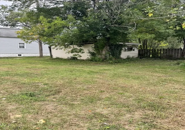 Photo 2 of Single family home for sale at 752 State Line Rd, Calumet City, IL 60409 | MLS# 12774134 | Listing updated on 2026-10-07