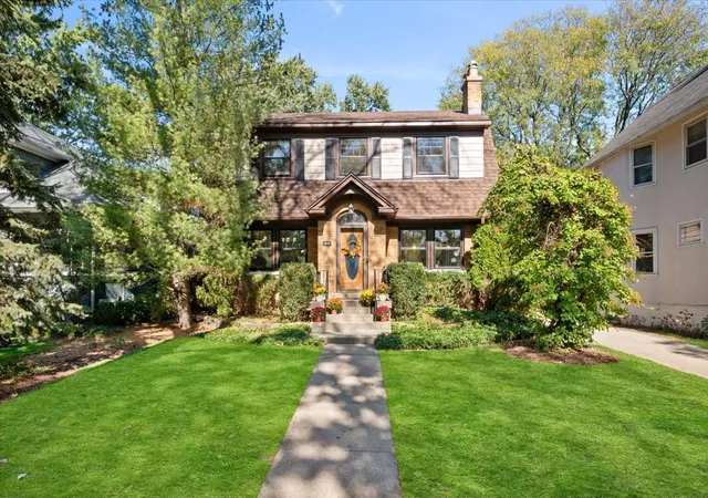 Photo 1 of Single family home for sale at 1626 Elmwood Ave, Wilmette, IL 60091 | MLS# 12774148 | Listing updated on 2026-10-22