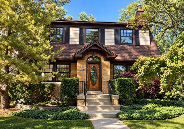 Photo 2 of Single family home for sale at 1626 Elmwood Ave, Wilmette, IL 60091 | MLS# 12774148 | Listing updated on 2026-10-22