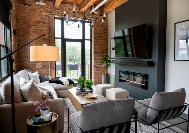 Listing Photo 4 - Condo for sale in building located at 1600 S Jefferson St, Chicago, IL 60616 - Unit #201