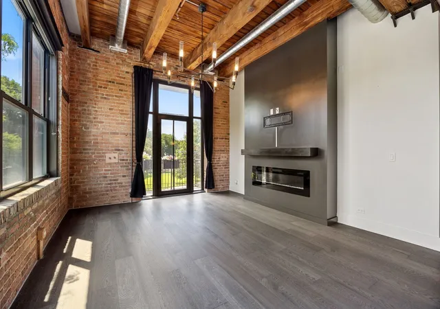 Listing Photo 5 - Condo for sale in building located at 1600 S Jefferson St, Chicago, IL 60616 - Unit #201