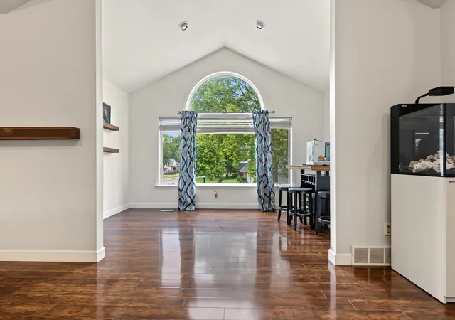 Photo 3 of Single family home for sale at 217 Harward St, Pontiac, IL 61764 | MLS# 12774178 | Listing updated on 2026-10-02
