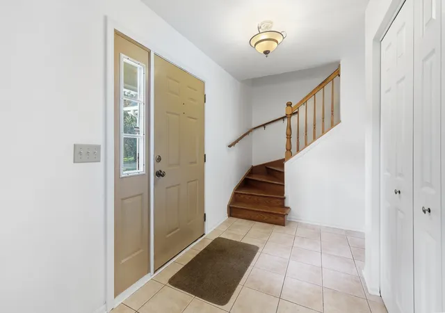 Photo 1 of Single family home for sale at 1153 Dovercliff Way, Crystal Lake, IL 60014 | MLS# 12774184 | Listing updated on 2026-10-07