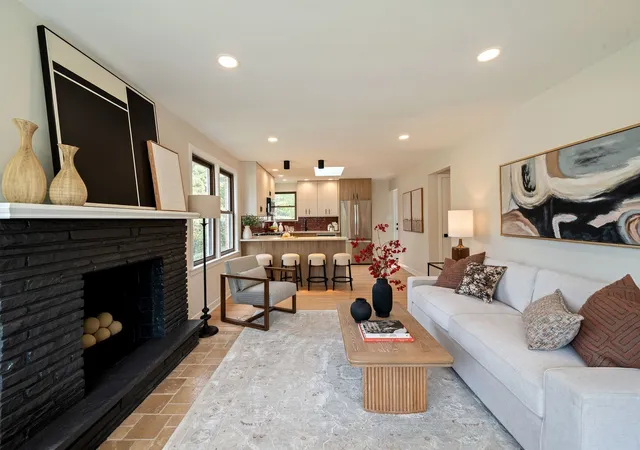 Photo 3 of Single family home for sale at 4333 W Main St, Skokie, IL 60076 | MLS# 12774199 | Listing updated on 2026-10-07