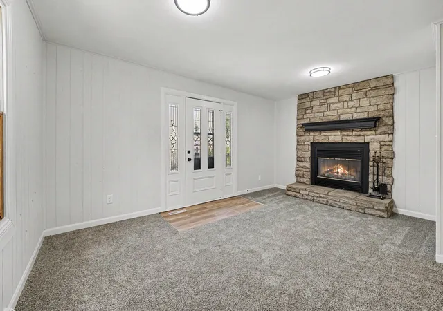 Photo 4 of Single family home for sale at 511 Prospect Pl, Joliet, IL 60436 | MLS# 12774203 | Listing updated on 2026-10-07
