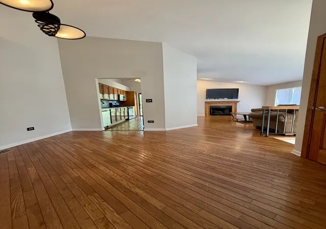 Photo 3 of Townhouse for sale at 2304 Olde Ml Rd, Plainfield, IL 60586 | MLS# 12774211 | Listing updated on 2026-10-05