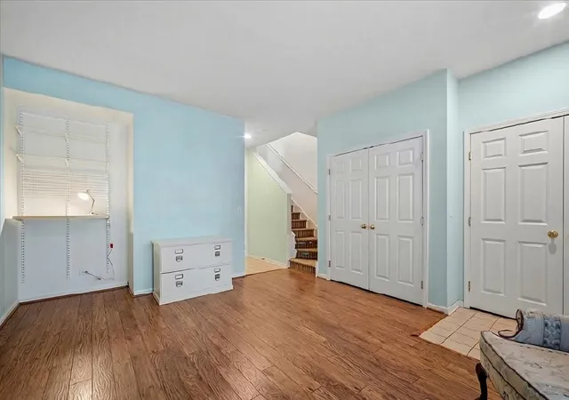 Photo 3 of Townhouse for sale at 152 Dawson Dr #19, Elgin, IL 60120 | MLS# 12774228 | Listing updated on 2026-10-10