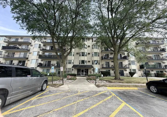 Photo 2 of Condo for sale at 5506 Lincoln Ave #516, Morton Grove, IL 60053 | MLS# 12774260 | Listing updated on 2026-10-07