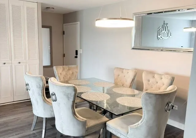 Listing Photo 4 - Condo for sale in building located at 5506 Lincoln Ave, Morton Grove, IL 60053 - Unit #516