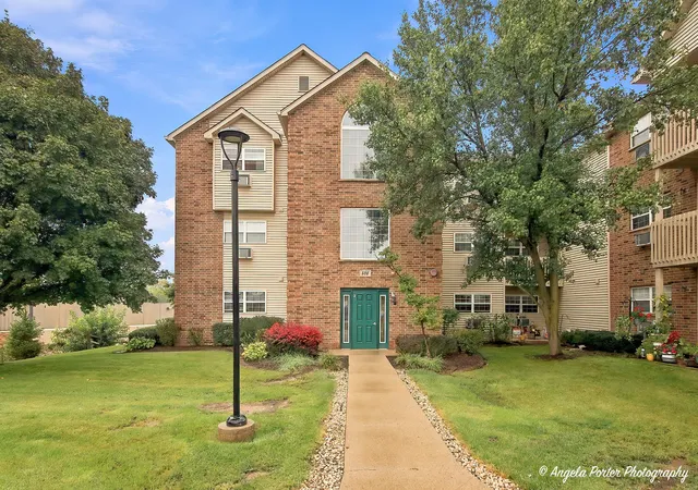 Photo 1 of Condo for sale at 510 Cunat Blvd #1D, Richmond, IL 60071 | MLS# 12774263 | Listing updated on 2026-10-01