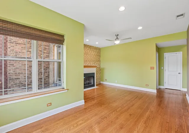 Photo 2 of Condo for sale at 4942 N Spaulding Ave #3S, Chicago, IL 60625 | MLS# 12774267 | Listing updated on 2026-10-08
