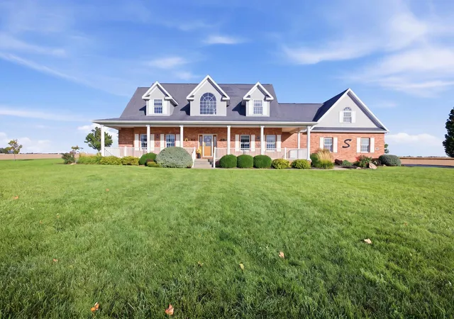 Single family home for sale at 670 County Rd 700, Tuscola, IL 61953 | MLS# 12774268