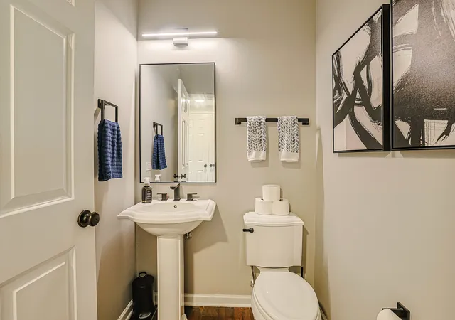 Photo 3 of Single family home for sale at 7 Tournament Dr S, Hawthorn Woods, IL 60047 | MLS# 12774270 | Listing updated on 2026-10-05
