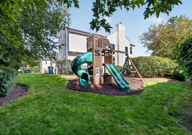 Photo 4 of Single family home for sale at 18767 W Chatham Way, Lake Villa, IL 60046 | MLS# 12774273 | Listing updated on 2026-10-05