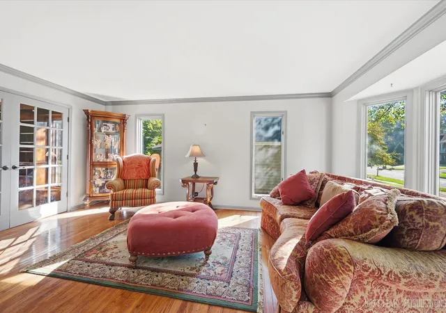Photo 2 of Single family home for sale at 859 Ravinia Ct, Batavia, IL 60510 | MLS# 12774292 | Listing updated on 2026-10-29