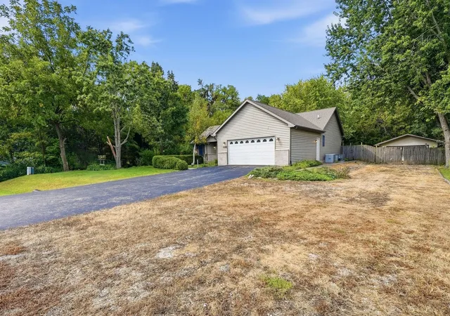 Photo 2 of Single family home for sale at 35630 Linden Ln, Custer Park, IL 60481 | MLS# 12774293 | Listing updated on 2026-10-07