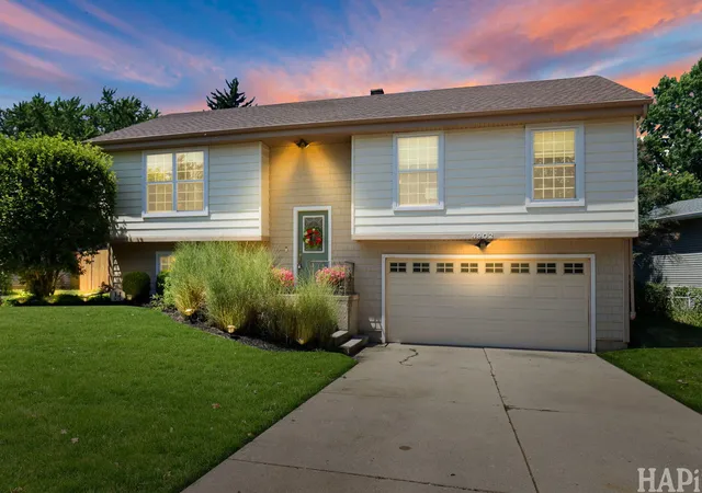 Photo 1 of Single family home for sale at 4902 Pyndale Dr, Mc Henry, IL 60050 | MLS# 12774295 | Listing updated on 2026-10-03