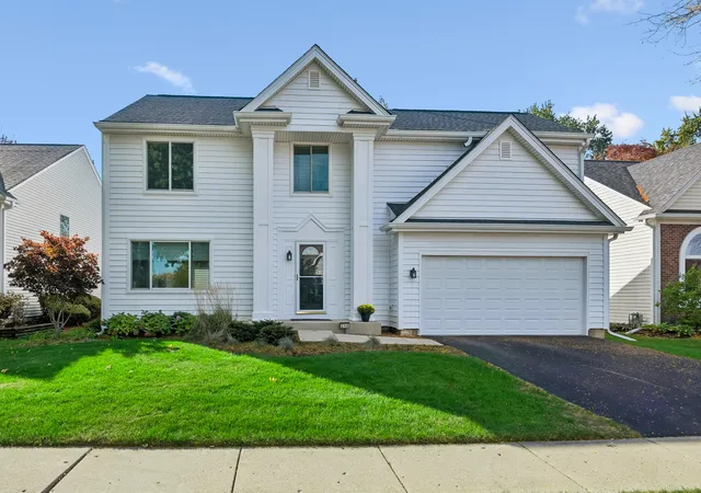 Photo 1 of Single family home for sale at 290 Rock Hall Ct, Grayslake, IL 60030 | MLS# 12774298 | Listing updated on 2026-10-22