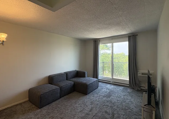 Photo 3 of Condo for sale at 9701 N Dee Rd #601K, Niles, IL 60714 | MLS# 12774305 | Listing updated on 2026-10-07