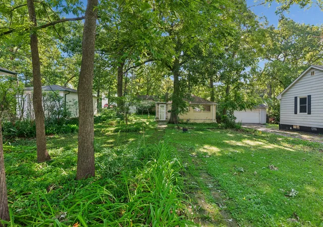Photo 1 of Single family home for sale at 825 Kirkwood Ave, Winthrop Harbor, IL 60096 | MLS# 12774323 | Listing updated on 2026-10-07
