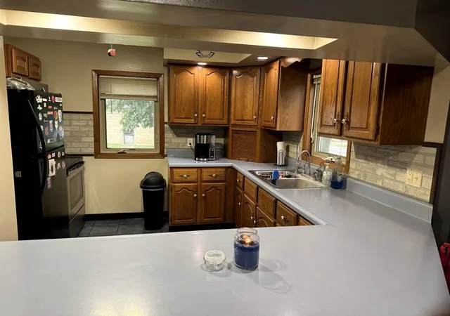 Photo 3 of Single family home for sale at 505 S Park St, Sheffield, IL 61361 | MLS# 12774327 | Listing updated on 2026-10-07