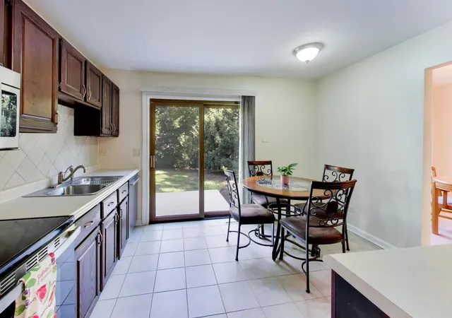 Photo 4 of Single family home for sale at 1411 E Wilson Ave, Wheaton, IL 60189 | MLS# 12774351 | Listing updated on 2026-10-04