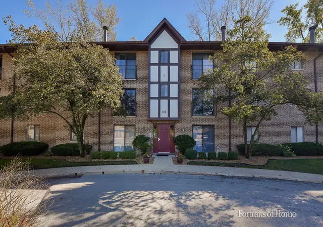 Photo 1 of Condo for sale at 44 Harbor Ct #304, Naperville, IL 60565 | MLS# 12774353 | Listing updated on 2026-10-07