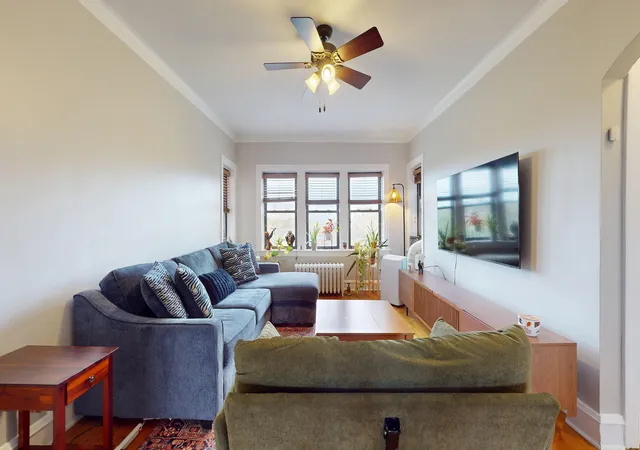 Photo 3 of Condo for sale at 904 S Elmwood Ave #3, Oak Park, IL 60304 | MLS# 12774354 | Listing updated on 2026-10-22