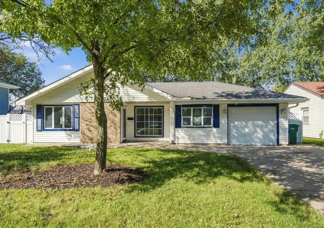 Photo 1 of Single family home for sale at 15248 Highland Ave, Orland Park, IL 60462 | MLS# 12774355 | Listing updated on 2026-10-07