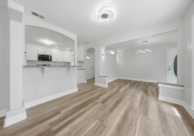 Photo 3 of Single family home for sale at 15248 Highland Ave, Orland Park, IL 60462 | MLS# 12774355 | Listing updated on 2026-10-07