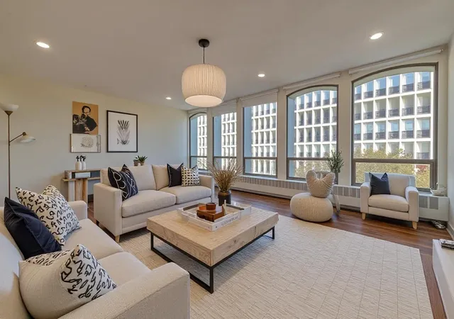 Photo 4 of Condo for sale at 1450 E 55th Street #527S, Chicago, IL 60615 | MLS# 12774366 | Listing updated on 2026-10-07