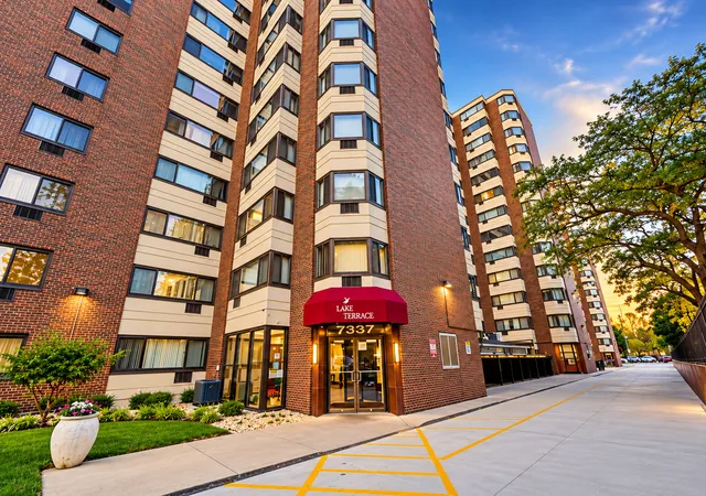 Condo for sale at 7337 S South Shore Dr #412, Chicago, IL 60649 | MLS# 12774368 | Listing updated on 2026-10-07