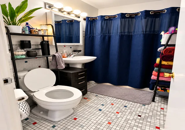 Photo 3 of Condo for sale at 7337 S South Shore Dr #412, Chicago, IL 60649 | MLS# 12774368 | Listing updated on 2026-10-07
