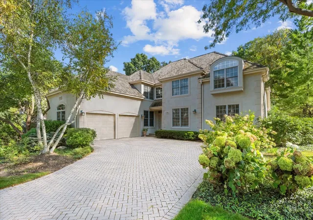 Single family home for sale at 1741 Stanford Ct, Lake Forest, IL 60045 | MLS# 12774370