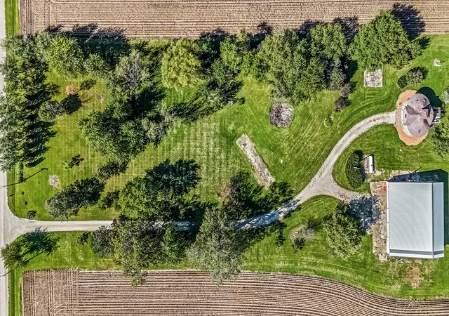 Photo 3 of Sale Pending at 22345 E 3100 North Rd, Dwight, IL 60420 | MLS# 12774379 | Listing updated on 2026-10-08