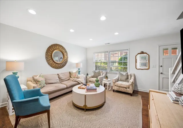 Photo 4 of Townhouse for sale at 602 Lincoln Ave, Winnetka, IL 60093 | MLS# 12774391 | Listing updated on 2026-10-21