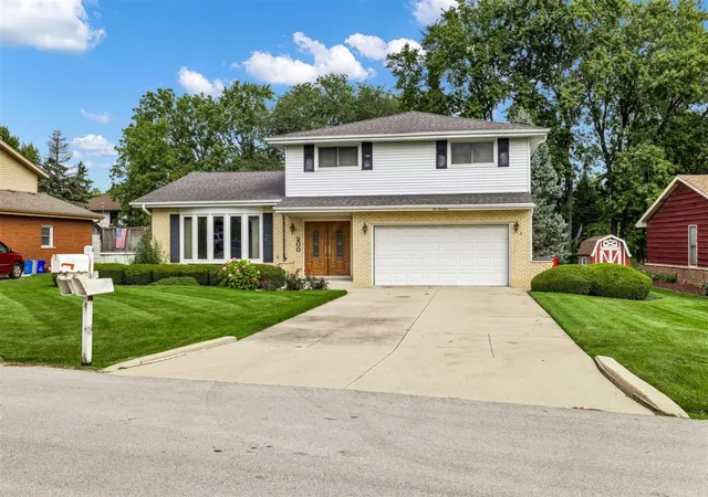 Photo 2 of Single family home for sale at 21w200 North Ln, Itasca, IL 60143 | MLS# 12774392 | Listing updated on 2026-10-07