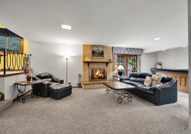 Photo 4 of Single family home for sale at 21w200 North Ln, Itasca, IL 60143 | MLS# 12774392 | Listing updated on 2026-10-07