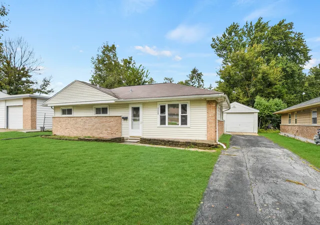 Photo 1 of Single family home for sale at 108 Shabbona Dr, Park Forest, IL 60466 | MLS# 12774394 | Listing updated on 2026-10-02