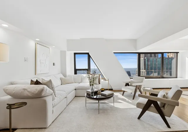 Photo 4 of Condo for sale at 175 E Delaware Pl #6401, Chicago, IL 60611 | MLS# 12774395 | Listing updated on 2026-10-13