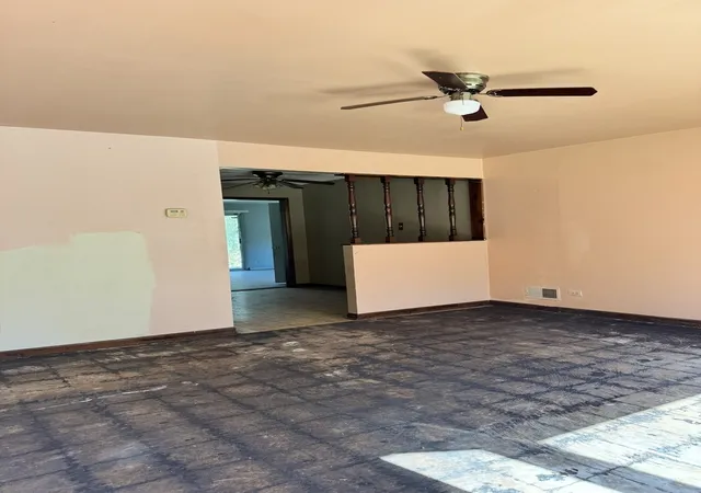 Photo 3 of Single family home for sale at 412 Winnebago St, Park Forest, IL 60466 | MLS# 12774419 | Listing updated on 2026-10-07