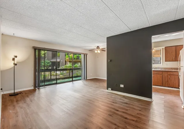 Photo 1 of Condo for sale at 9555 Southwest Hwy #1S, Oak Lawn, IL 60453 | MLS# 12774422 | Listing updated on 2026-10-05