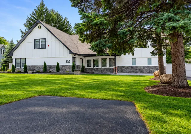 Photo 2 of Single family home for sale at 8454 S 85th Court, Hickory Hills, IL 60457 | MLS# 12774431 | Listing updated on 2026-10-02
