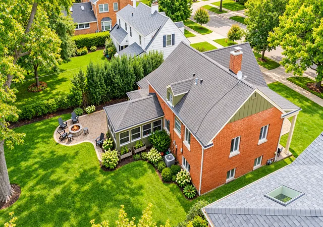 Photo 1 of Single family home for sale at 724 S Kensington Ave, La Grange, IL 60525 | MLS# 12774456 | Listing updated on 2026-10-06