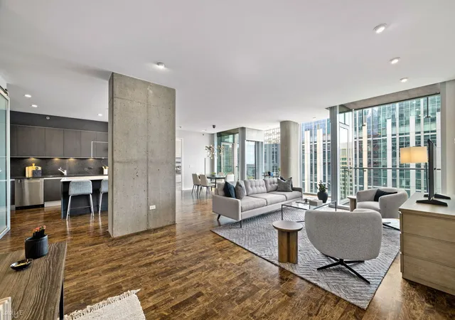 Photo 2 of Condo for sale at 600 N Fairbanks Ct #1811, Chicago, IL 60611 | MLS# 12774458 | Listing updated on 2026-10-22