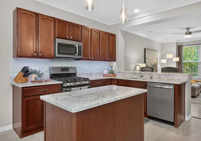 Photo 4 of Townhouse for sale at N067 Forsythe Ct, Winfield, IL 60190 | MLS# 12774462 | Listing updated on 2026-10-06