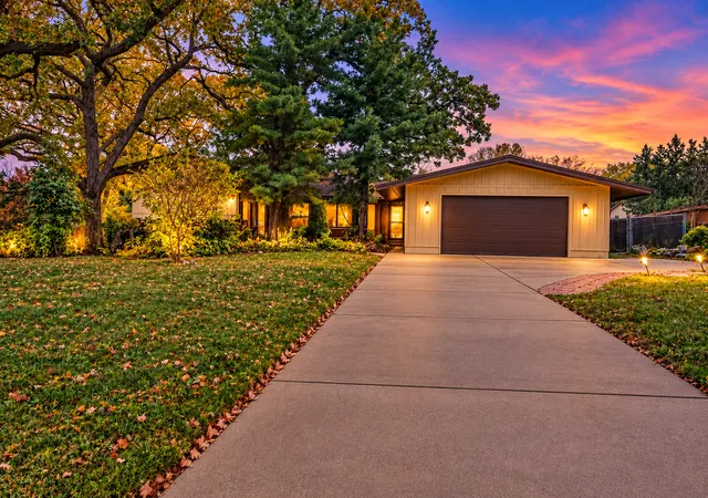 Photo 2 of Single family home for sale at 10s073 Clarendon Hills Rd, Willowbrook, IL 60527 | MLS# 12774469 | Listing updated on 2026-10-22